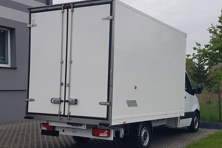 Mercedes Sprinter KONTENER 8EP 4.12x2.15x2.30 KLIMA 314 CDI MANUAL DMC 3500 KG zdjęcie 4