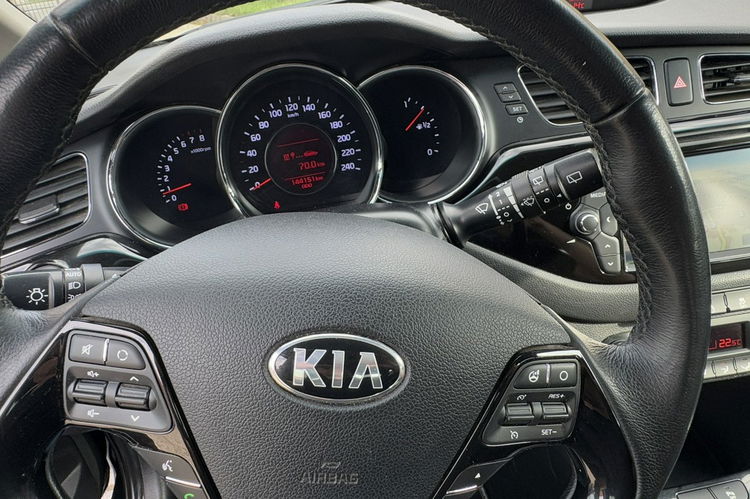 Kia Cee'd 1.6 Benz. 135KM z Niemiec - Kamera cofania, Nawigacja, Pełen SERWIS zdjęcie 17