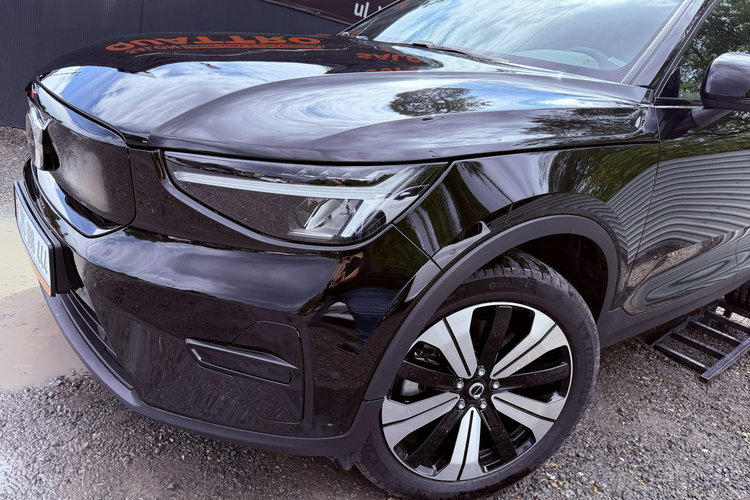 Volvo XC 40 Black-Line. Virtual kokpit. Full led . Zasięg 400Kl. zdjęcie 10