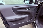 Volvo XC 40 Black-Line. Virtual kokpit. Full led . Zasięg 400Kl. zdjęcie 20