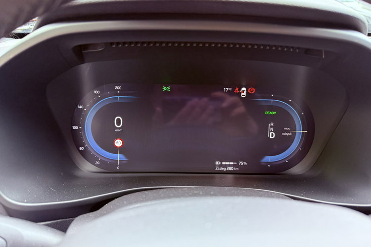 Volvo XC 40 Black-Line. Virtual kokpit. Full led . Zasięg 400Kl. zdjęcie 24