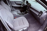 Volvo XC 40 Black-Line. Virtual kokpit. Full led . Zasięg 400Kl. zdjęcie 35