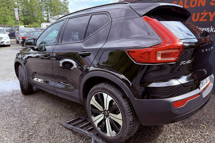Volvo XC 40 Black-Line. Virtual kokpit. Full led . Zasięg 400Kl. zdjęcie 8