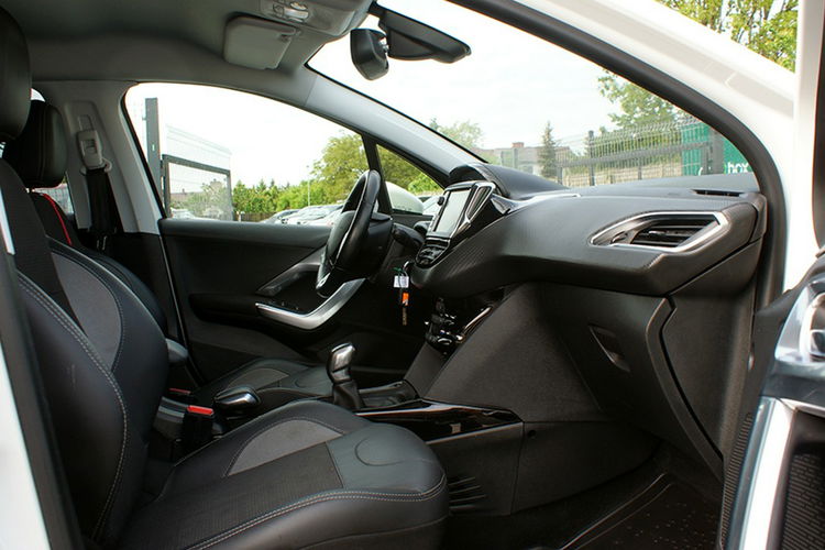 Peugeot 2008 zdjęcie 8