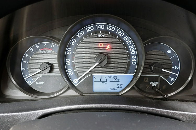 Toyota Auris KLIMATRONIC+Led+Esp 9xAirbag GWARANCJA I-wł Krajowy Bezwypadkowy 4x2 zdjęcie 18