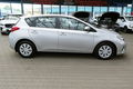 samochód osobowy Toyota zdjęcie 53