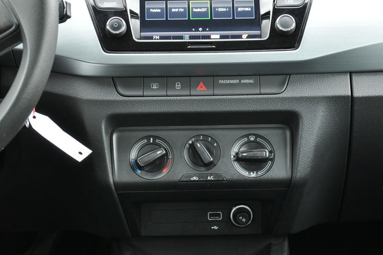 Skoda Fabia 1.0TSI 95KM 5-G Ambition 1wł. SalonPL Czujniki Gwarancja Dealer zdjęcie 20