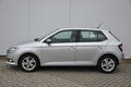 samochód osobowy Skoda zdjęcie 4