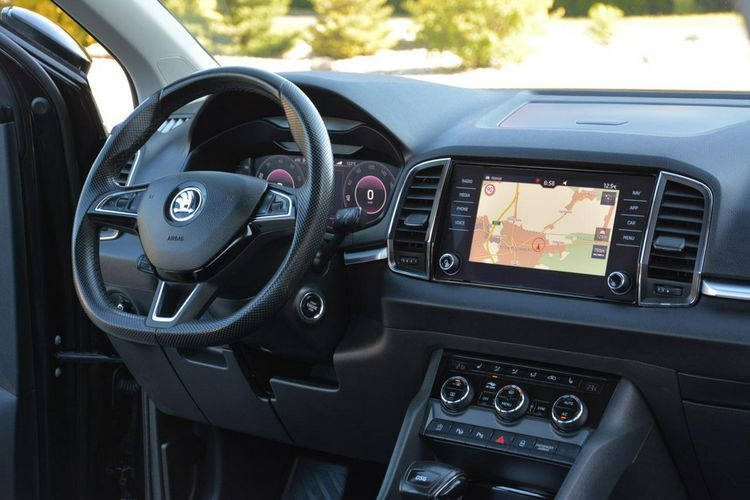 Skoda Karoq Ambition Plus Virtual Cokpit Radar ACC Ledy Kamery Park Assist Hak ASO zdjęcie 21