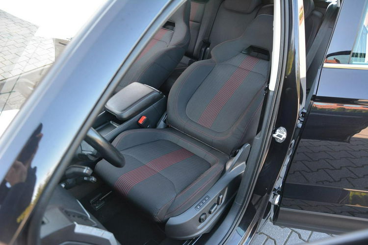 Skoda Karoq Ambition Plus Virtual Cokpit Radar ACC Ledy Kamery Park Assist Hak ASO zdjęcie 24