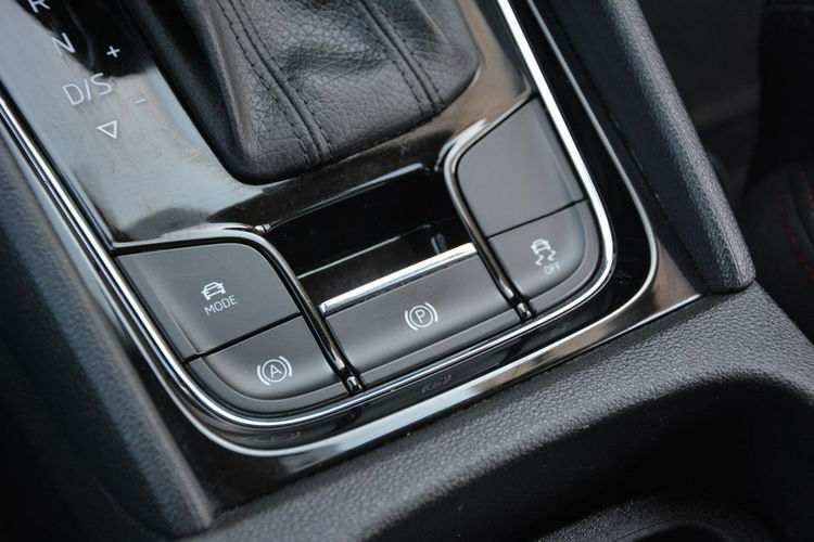 Skoda Karoq Ambition Plus Virtual Cokpit Radar ACC Ledy Kamery Park Assist Hak ASO zdjęcie 36