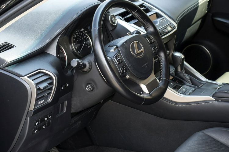 Lexus NX NX300_2.0_Benzyna_238KM_99 tyś. km zdjęcie 8