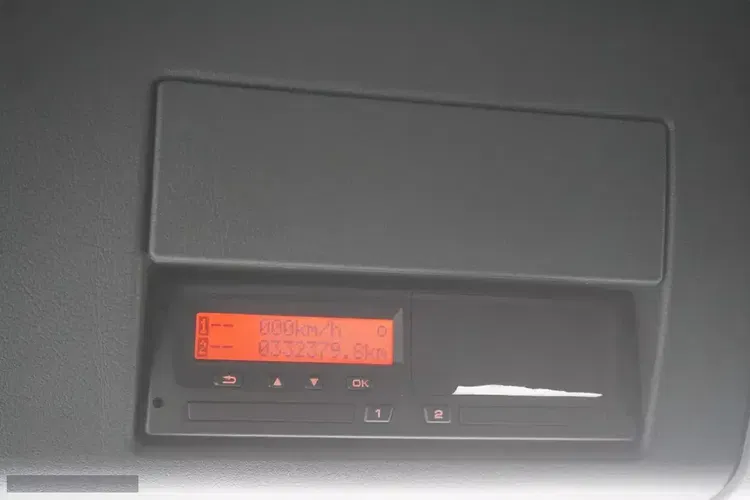 MAN TGS 18.440 / Firanka 19 EPAL / kab. sypialna zdjęcie 20