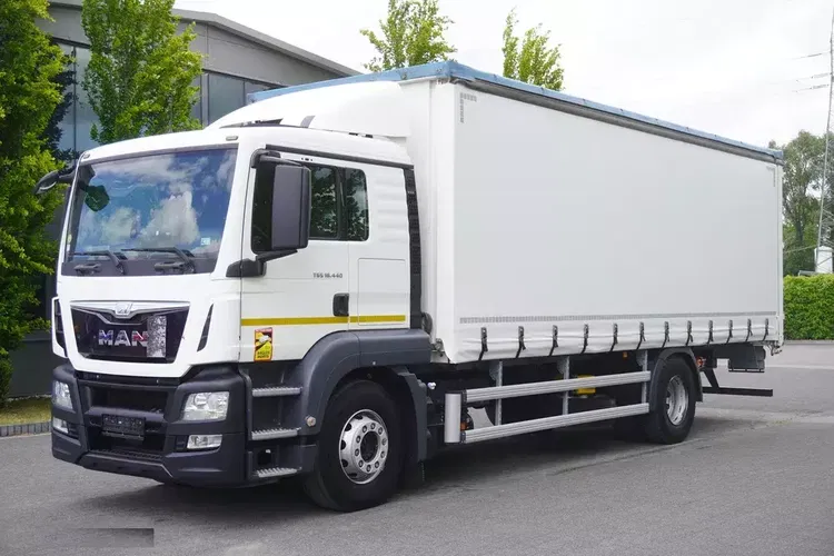 MAN TGS 18.440 / Firanka 19 EPAL / kab. sypialna zdjęcie 8