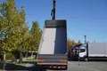 samochód ciężarowy Iveco zdjęcie 14