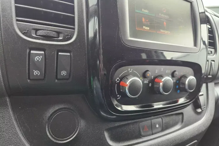 Renault Trafic L2H1 86900zł NETTO Brygadówka 6 osób 2.0dCi/120KM zdjęcie 26
