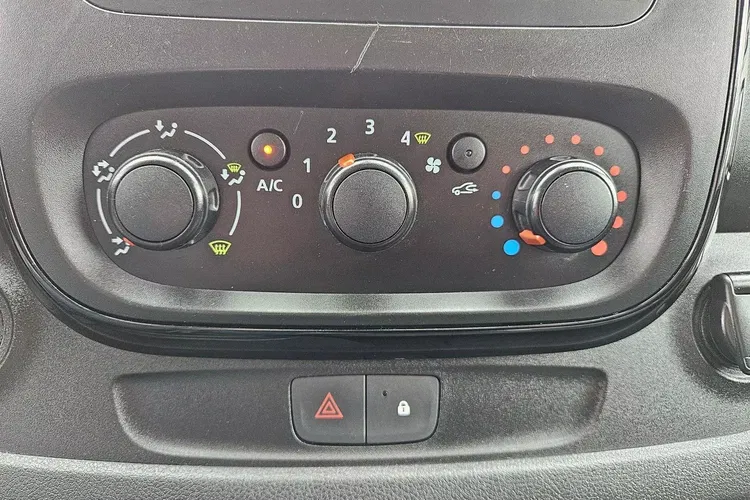 Opel Vivaro L2H1 39999zł NETTO 1.6CDTi/125KM zdjęcie 28