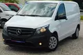 samochód dostawczy Mercedes zdjęcie 1