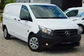 samochód dostawczy Mercedes zdjęcie 11