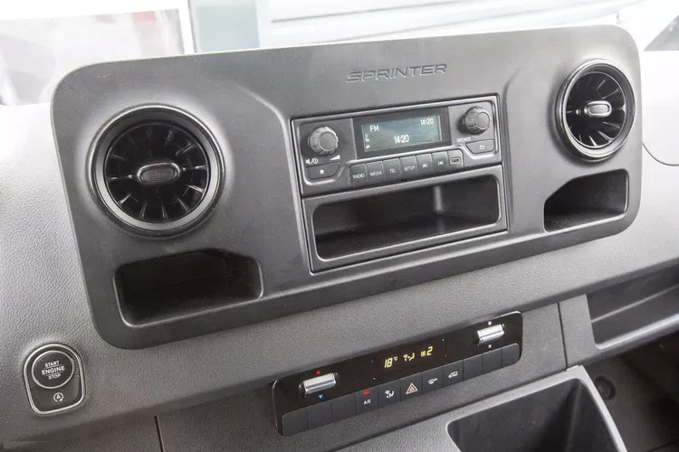 Mercedes Sprinter L2H2 314 CDI Silnik 2.2 BLASZAK zdjęcie 14