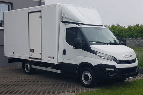 Iveco Daily 35S15 3.0 KLIMA 8EP KONTENER 4.22x2.10x2.11 AC KRAJOWY DMC 3500 KG