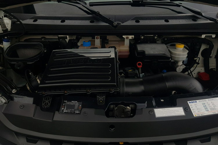 Iveco Daily 35S15 3.0 KLIMA 8EP KONTENER 4.22x2.10x2.11 AC KRAJOWY DMC 3500 KG zdjęcie 12