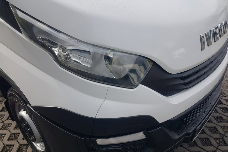 Iveco Daily 35S15 3.0 KLIMA 8EP KONTENER 4.22x2.10x2.11 AC KRAJOWY DMC 3500 KG zdjęcie 17