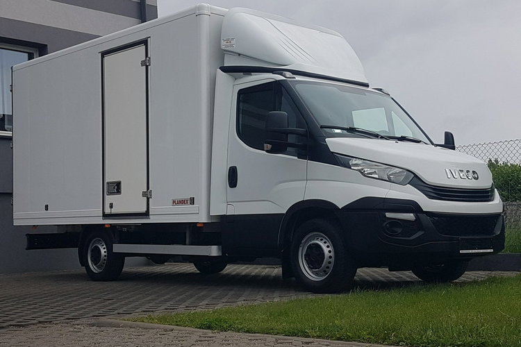 Iveco Daily 35S15 3.0 KLIMA 8EP KONTENER 4.22x2.10x2.11 AC KRAJOWY DMC 3500 KG zdjęcie 29