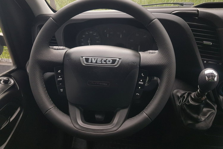 Iveco Daily 35S15 3.0 KLIMA 8EP KONTENER 4.22x2.10x2.11 AC KRAJOWY DMC 3500 KG zdjęcie 5