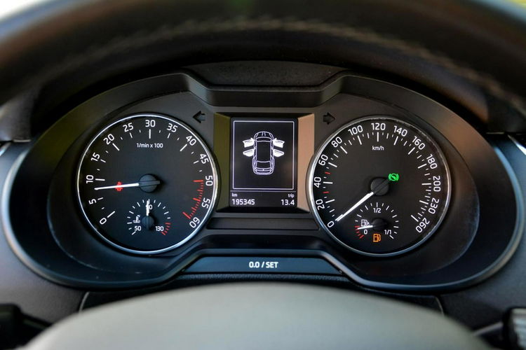 Octavia Skóry Navi Radar ACC Duża2xParktronici Bi-Xenon Ledy ASO SKODA zdjęcie 27