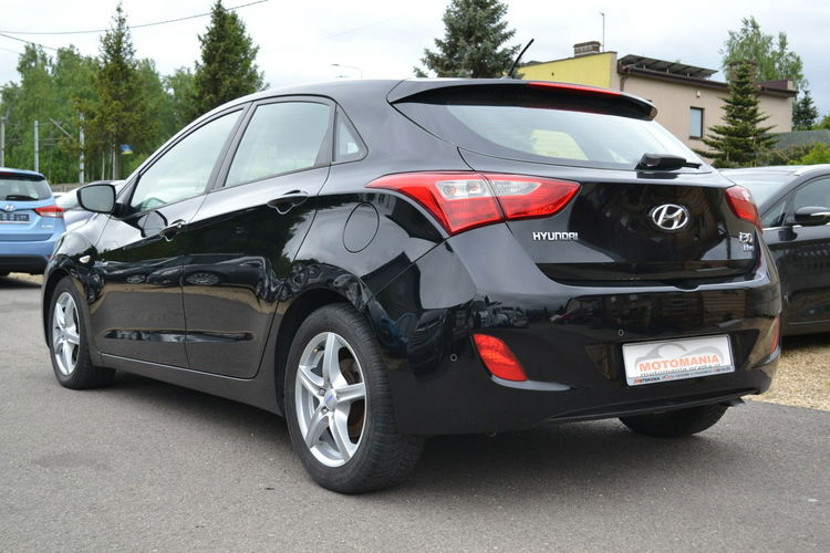 Hyundai i30 Klimatyzacja Serwis LED PDC Zadbany alufelgi zdjęcie 4