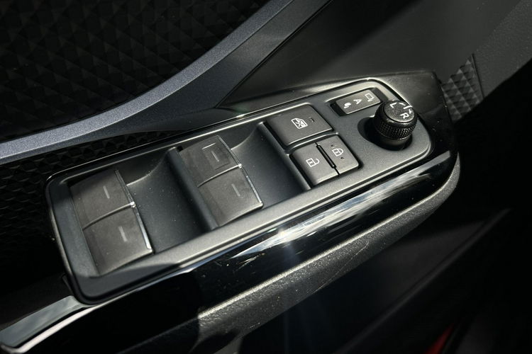 Toyota C-HR 1.8 HSD 122KM SELECTION, salon Polska, gwarancja, FV23% zdjęcie 19