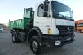 samochód ciężarowy Mercedes zdjęcie 10