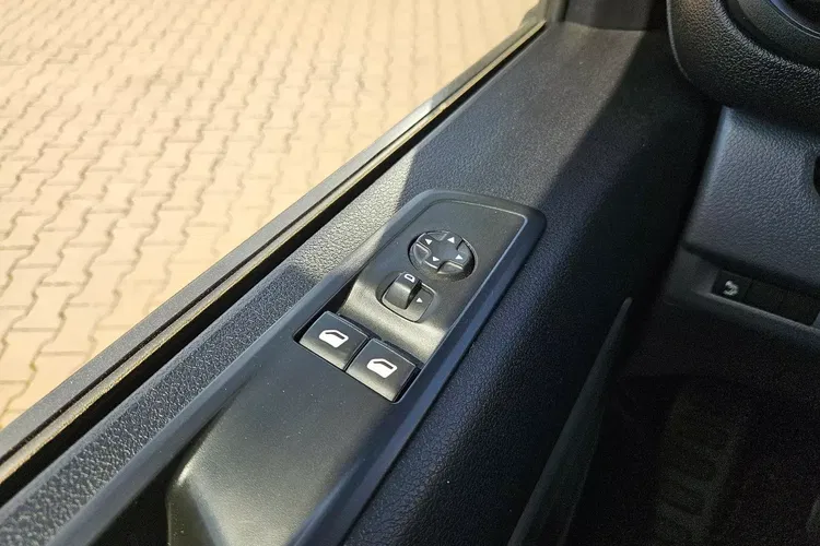 Peugeot expert L3H1 79999zł NETTO 6osobowy 2.0HDi/122KM zdjęcie 17