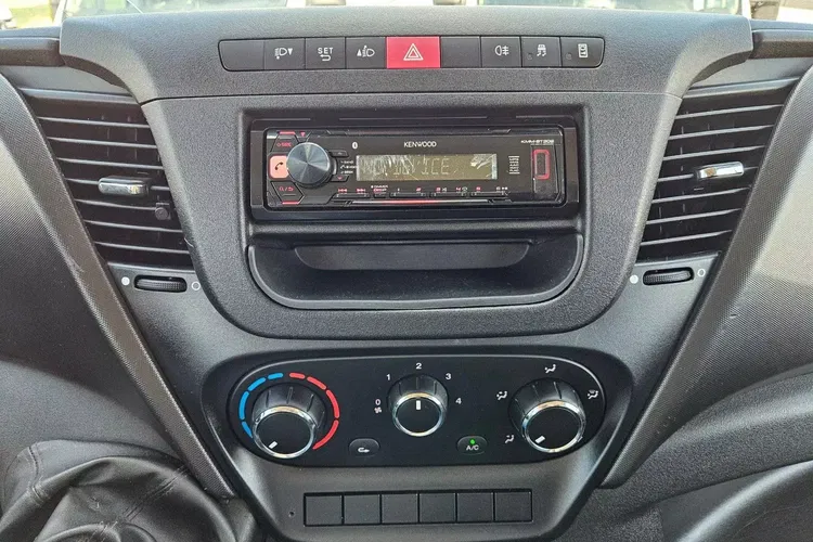 Iveco 35s16 L4H2 74999zł Netto 2.3HPi/156KM zdjęcie 21