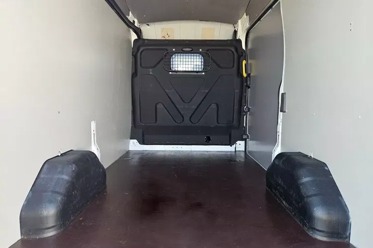 Ford transit L2H3 62900zł Netto 2.0TdCi/170KM zdjęcie 16