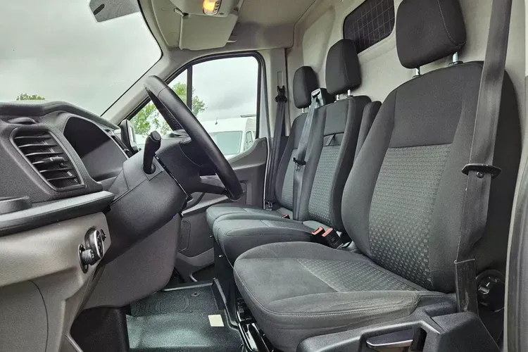 Ford transit L2H3 62900zł Netto 2.0TdCi/170KM zdjęcie 19
