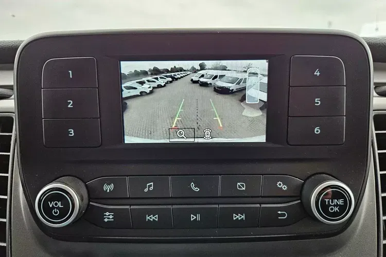 Ford transit L2H3 62900zł Netto 2.0TdCi/170KM zdjęcie 30