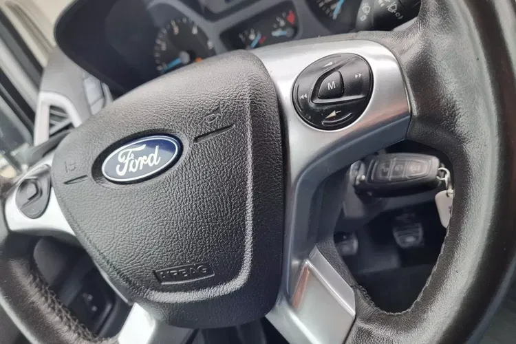 Ford transit-custom Long 39999zł NETTO 2.0 TdCi/131KM zdjęcie 23