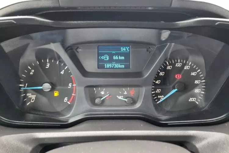 Ford transit-custom Long 39999zł NETTO 2.0 TdCi/131KM zdjęcie 25