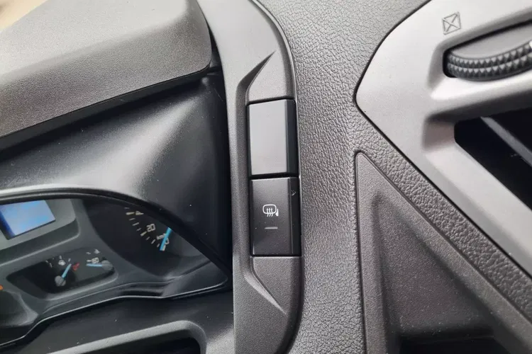 Ford transit-custom Long 39999zł NETTO 2.0 TdCi/131KM zdjęcie 26