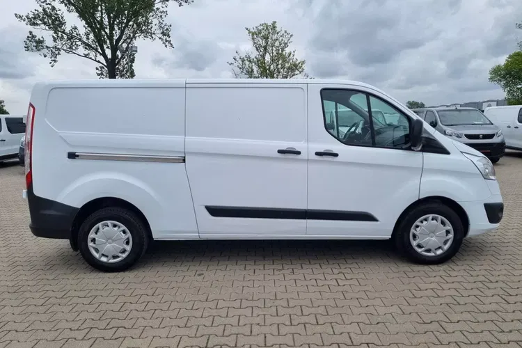 Ford transit-custom Long 39999zł NETTO 2.0 TdCi/131KM zdjęcie 6