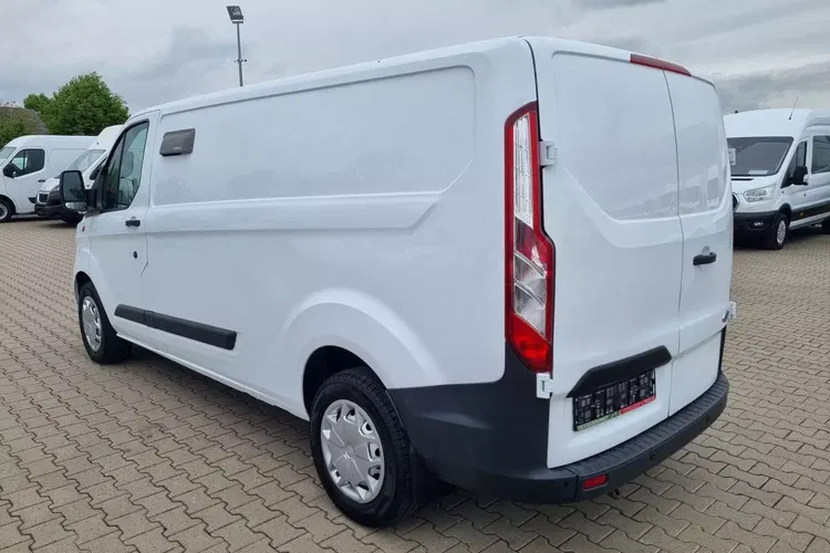 Ford transit-custom Long 39999zł NETTO 2.0 TdCi/131KM zdjęcie 9