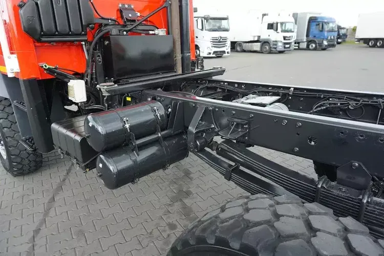 MAN / LE 220 / 4 X 4 / DOKA / DO ZABUDOWY / KAMPER zdjęcie 10