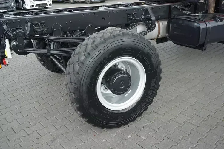 MAN / LE 220 / 4 X 4 / DOKA / DO ZABUDOWY / KAMPER zdjęcie 37
