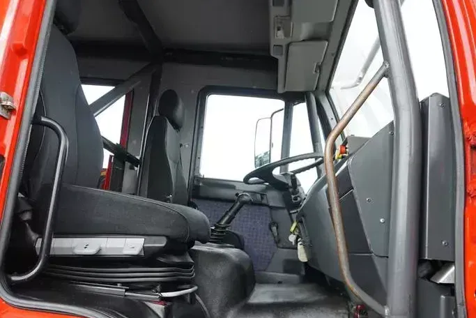 MAN / LE 220 / 4 X 4 / DOKA / DO ZABUDOWY / KAMPER zdjęcie 8