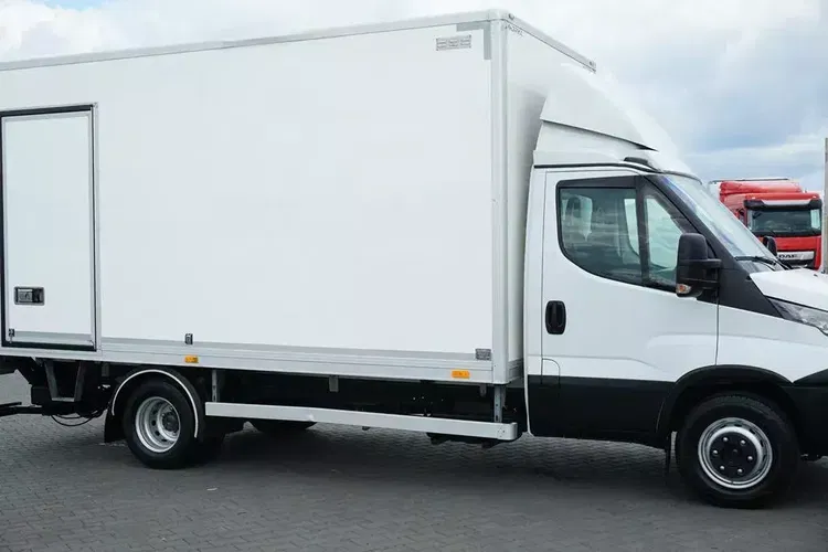 Iveco Daily zdjęcie 16