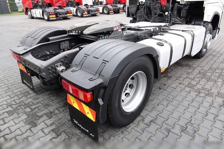 Volvo FH 500 / NISKA KABINA / HYDRAULIKA / PO KONTRAKCIE SERWISOWYM zdjęcie 15
