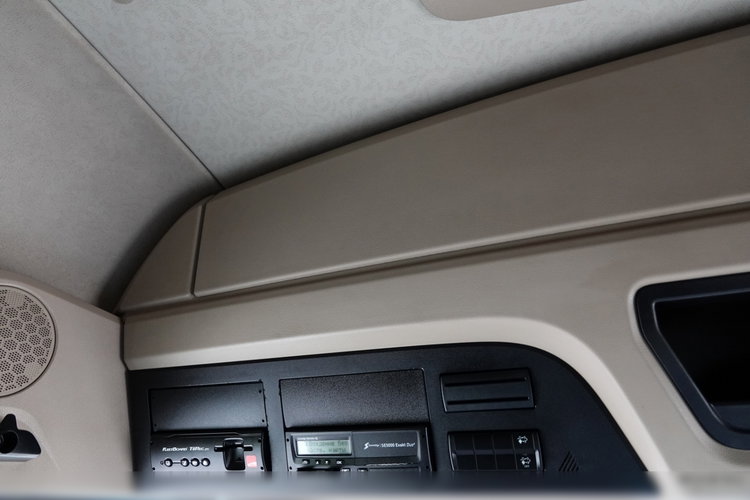 Mercedes ACTROS 1843 / RETARDER / ALUFELGI /  EURO 6 / SPROWADZONY zdjęcie 31