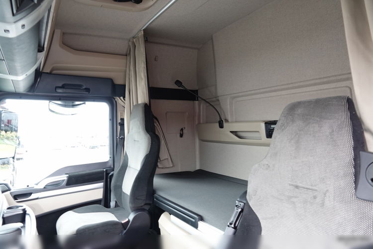 MAN TGX 18.510 / RETARDER / PEŁNY ADR  / SPROWADZONY / PO KONTRAKCIE SERWISOWYM zdjęcie 28